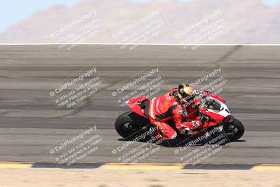 media/May-10-2025-Race Pace (Sat) [[db32fef2da]]/Vested/3-Bowl Set 1 (9am)/